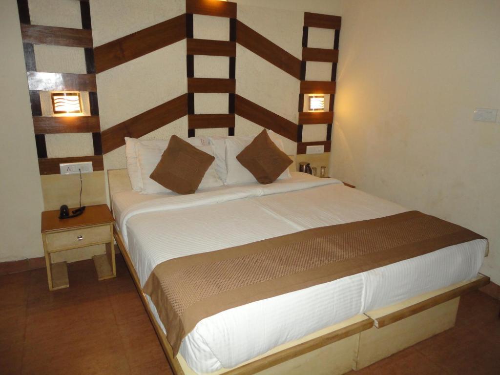 Royal Palace Beach Resort Calangute Room photo