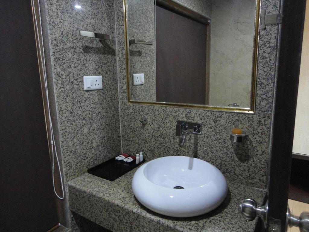 Royal Palace Beach Resort Calangute Room photo